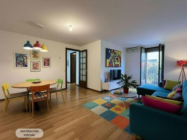 UN HOGAR CON LUZ, ESPACIO Y ENCANTO EN EL CENTRO DE ZARAGOZA