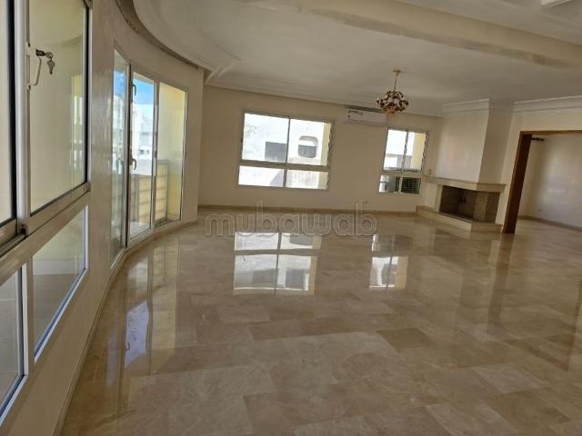 Un joli appartement a louer 205 m² a racine