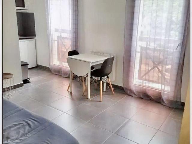 Un joli studio lumineux à Melun