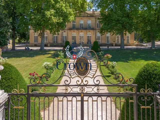 Un joyau du patrimoine français au cœur de la Provence