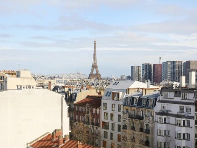 Un loft avec toit terrasse et une vue à 360° sur Paris