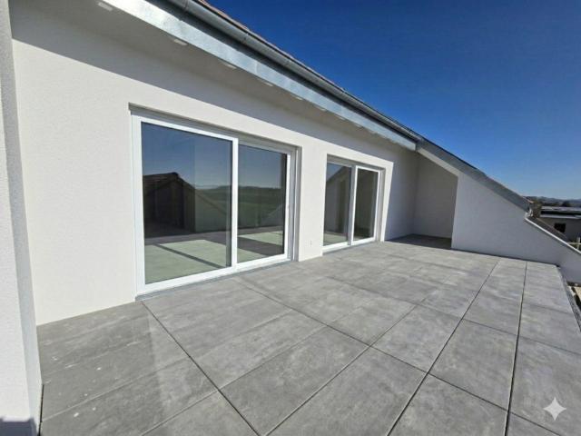 UN LOT D'EXCEPTION AVEC JARDIN, TERRASSE SANS VIS À VIS ET VUE MONTAGNES !