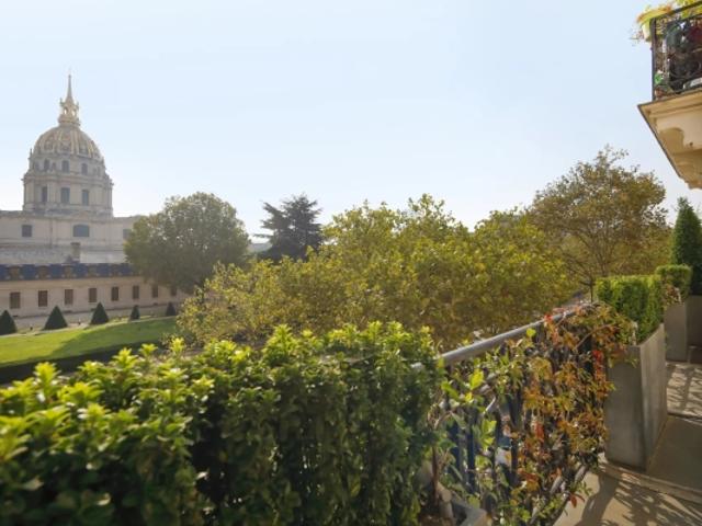 Un luxueux pied à terre face aux Invalides