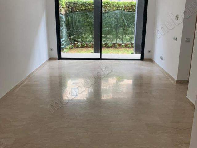 Un magnifique appartement rez de jardiin