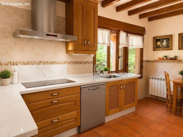 Un oasis de tranquilidad en Cantabria: chalet independiente con jardín de revista