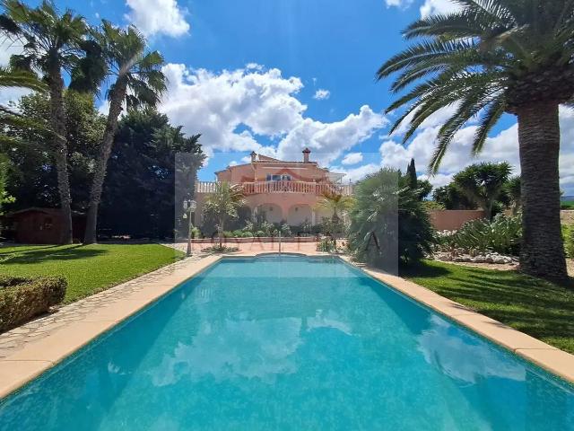 Un paso más cerca del paraíso! Sanet y Negrals: Finca Bode. 390m² Sanet y Negrals
