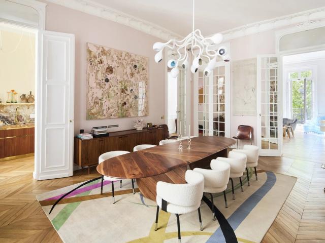 Un pied à terre idéal pour un collectionneur à deux pas du B. 194m² Paris 8ème