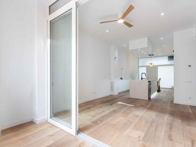Un piso distinto en Sabadell: concepto loft, techos altísimos y toda la tranquilidad para ti