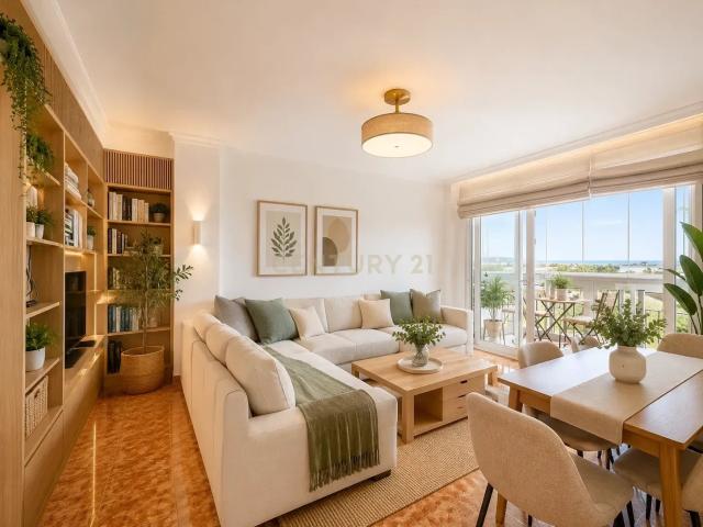 UN PISO ÚNICO EN SU PLANTA, CON VISTAS AL MAR Y UNA UBICACIÓN ESTRATÉGICA EN MÁLAGA