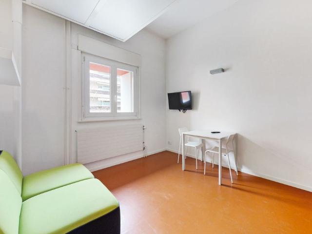 Un studio meublé – Bon TL CHF 300.00 offert !