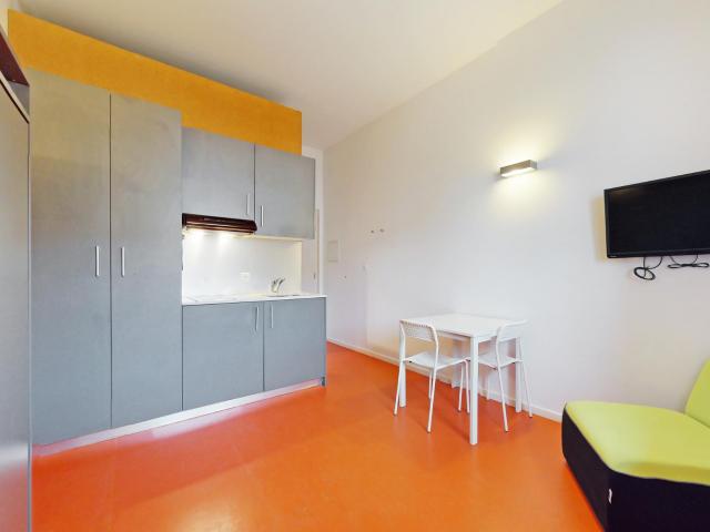 Un studio meublé Bon TL CHF 300.00 offert !