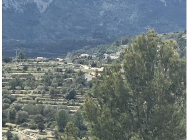 Un sueño de renovación: Conoce esta finca tradicional española con vistas al mar