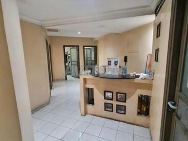 Un superbe cabinet de 116m2 à vendre