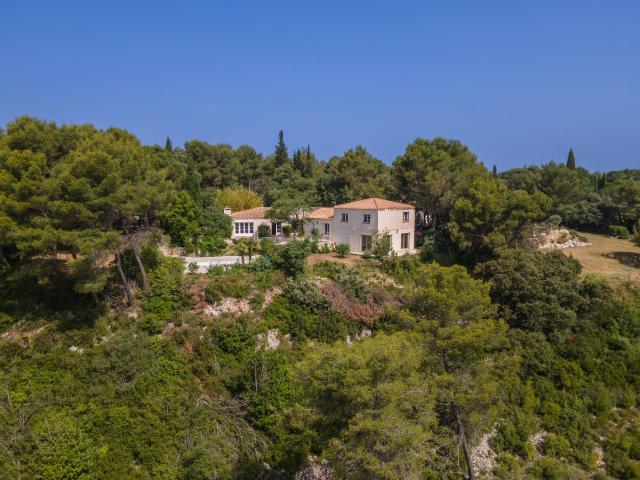 Un Superbe Point De Vue Sur Les Hauteurs De Montpellier ! 275m² Montpellier