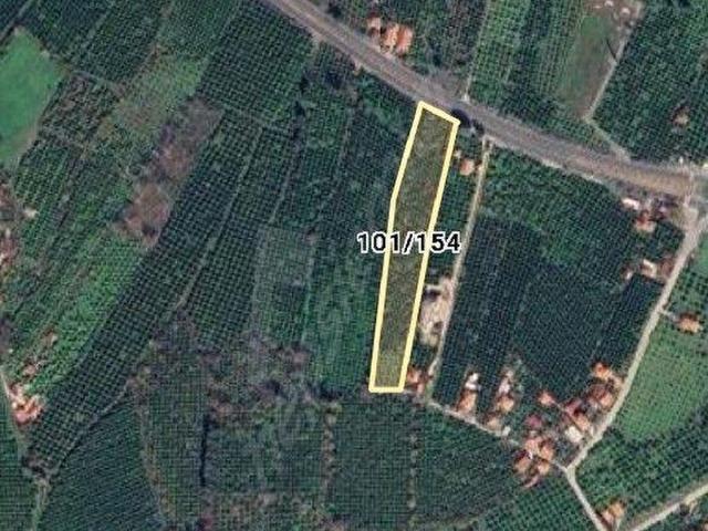 ÜNOĞLU'DAN SATILIK YOLA CEPHELI TARLA