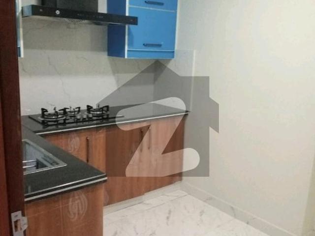 Unoccupied Flat Of 850 Square Feet Is Available For Rent In B 17