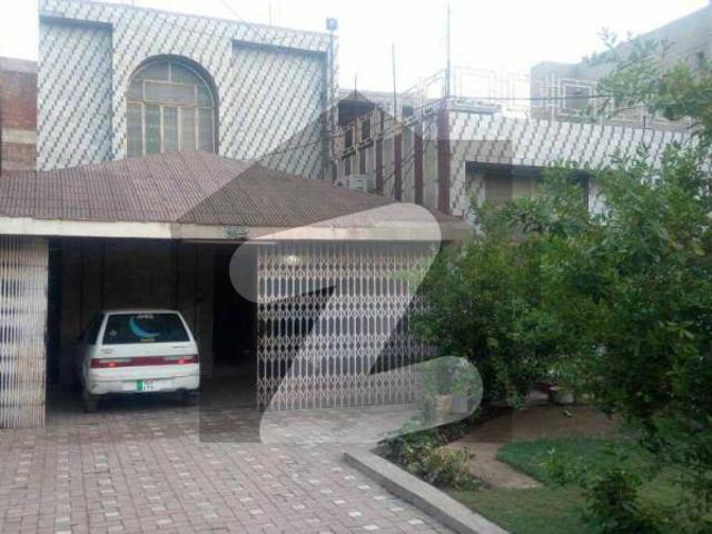 Unoccupied House Of 22 Marla Is Available For Sale In Bosan Road
