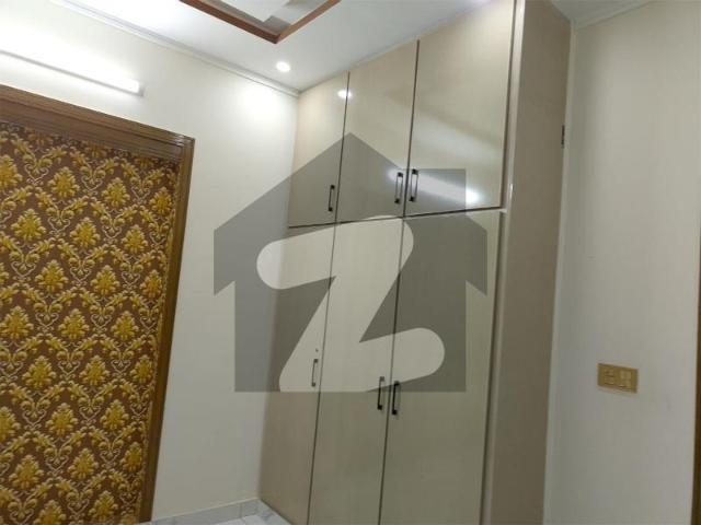Unoccupied Prime Location House Of 5 Marla Is Available For sale In Airport Housing Society