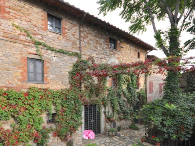 Una casa con la propria storia, raccontata come la sottoscri. 100m² Spoleto