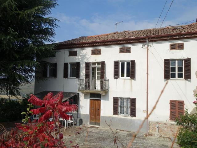 Una Bella Casa Restaurata a Maranzana 180m² Maranzana
