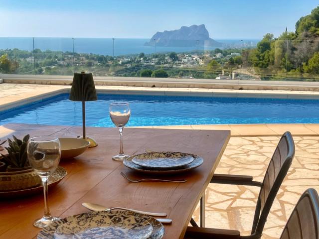 Una joya inmobiliaria de gran tama&ntilde o que combina a la. 502m² Moraira