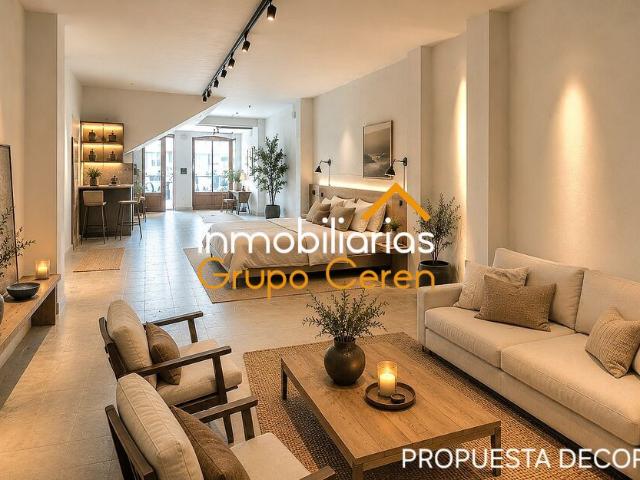 Una oportunidad única para crear un hogar irrepetible o desarrollar un proyecto con un enorme potencial en una de las ubicaciones más privilegiadas de la ciudad
