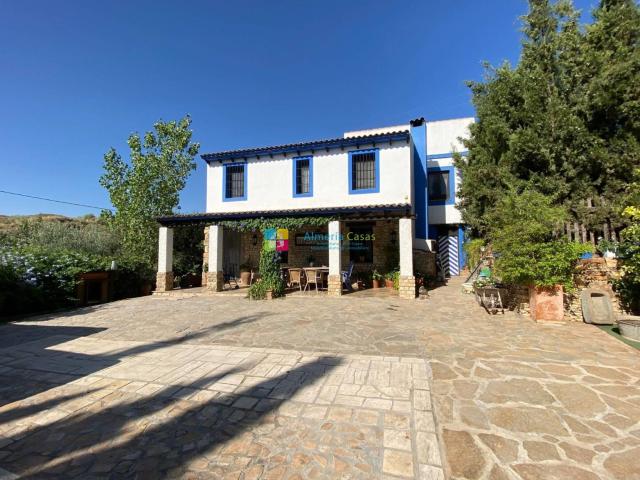 ¡Una propiedad maravillosa que hay que ver! Está a las afuer. 221m² Olula del Río