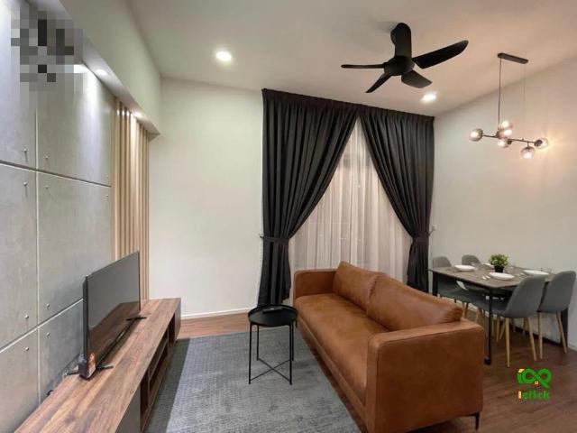 una residence, condominium