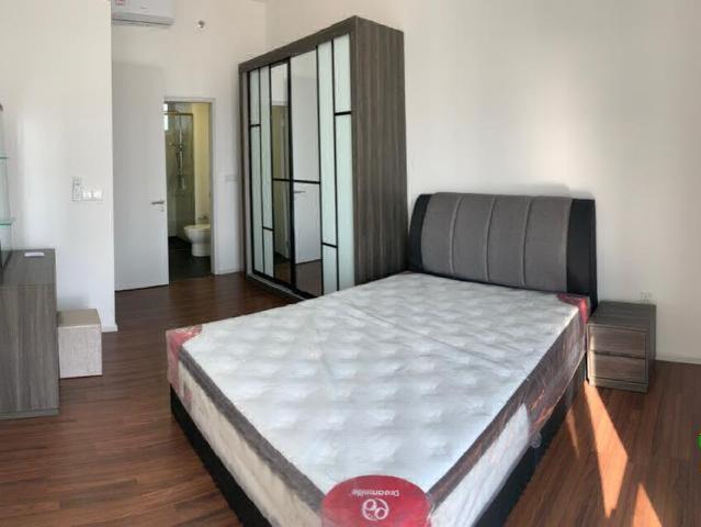 una residence, condominium