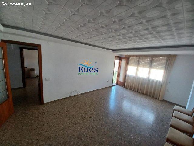 UNA VIVIENDA BIEN DISTRIBUIDA, BIEN CONSERVADA Y A BUEN PRECIO EN BUENA ZONA y EN ENTORNO RURAL MUY