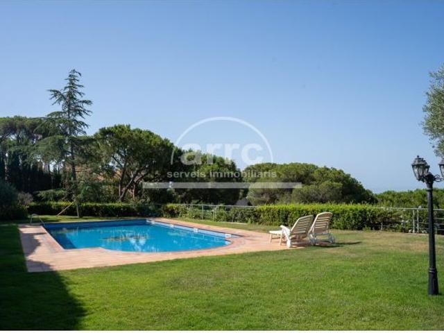 UNA VIVIENDA EXCEPCIONAL DONDE EL MEDITERRÁNEO SE CONVIERTE EN PARTE DE TU HOGAR