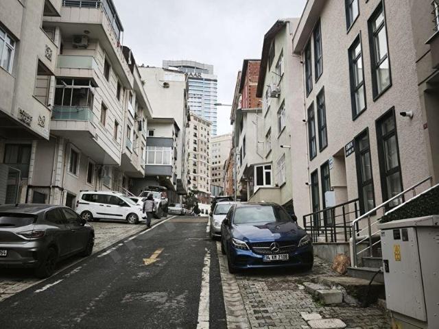 ÜNALAN ÜSKÜDAR'DA YENİ BİNADA TERASLI 1+1 KİRALIK DAİRE