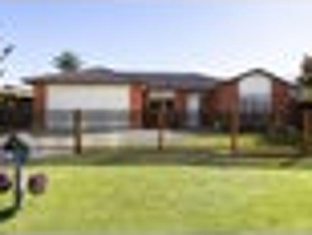 Unbeatable Living  782m2 Section – Be Quick!