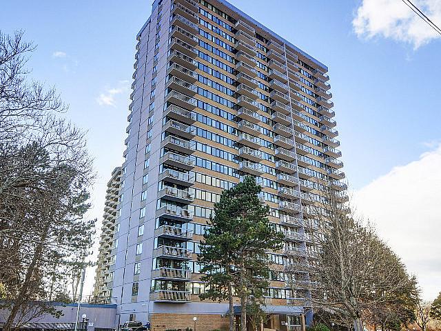Unbeatable Location, Affordable 1 Bedroom Unit With Parking