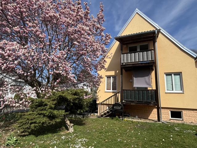 unbefristete, helle Maisonette Wohnung mit Balkon in Zentrumsnähe von Feldbach
