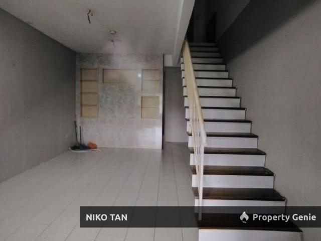[UNBLOCK VIEW]2 Storey Scientex Kelapa Sawit Kulai For Sale