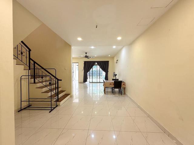 Unblock View 2 Storey Jalan Mutiara Emas Taman Mount Austin