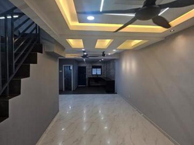 UNBLOCK VIEW Bukit Kempas FULLY RENOVATED Low Cost House
