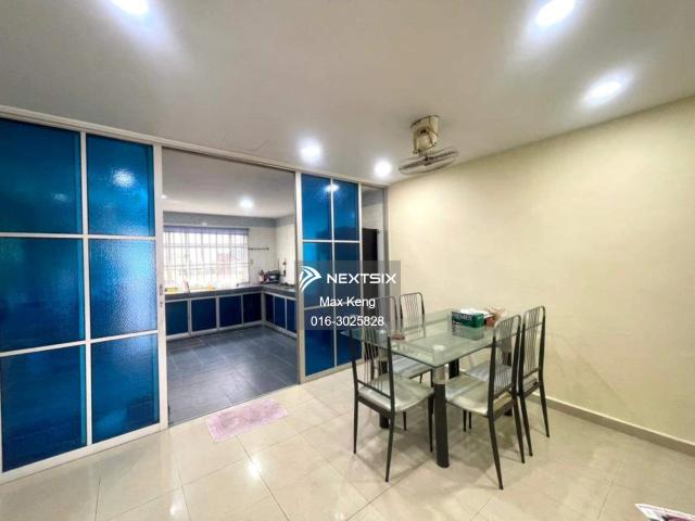 Unblocked View可以park多几辆车 很加分‼️Mutiara Utama 双层排楼【4房3厕】20×65 Freehold Non bumi Facing SouthWest 保安区 Basic condition 靠近 Mutiara Rini 周边住宅区和shoplot都很成熟