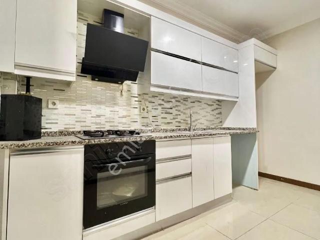 Uncubozköy Mah. 3+1 125m Full Öz 8 Yıllık Arakat Satılık Daire