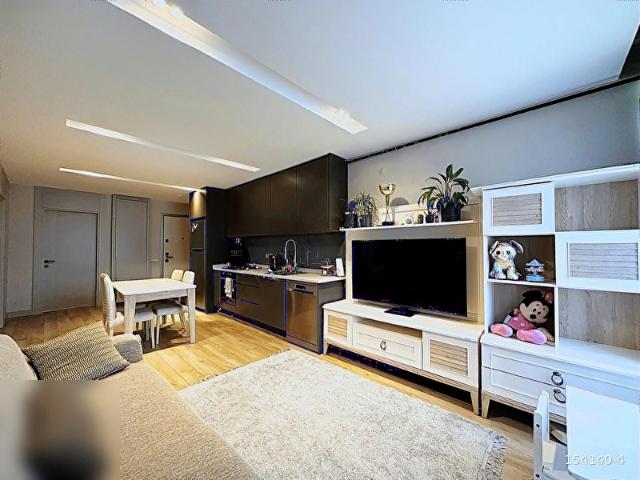 UNCALI'DA SİTE İÇİNDE LÜKS DAİRE 2+1 GÜVENLİK HAVUZ K.OTOPARK