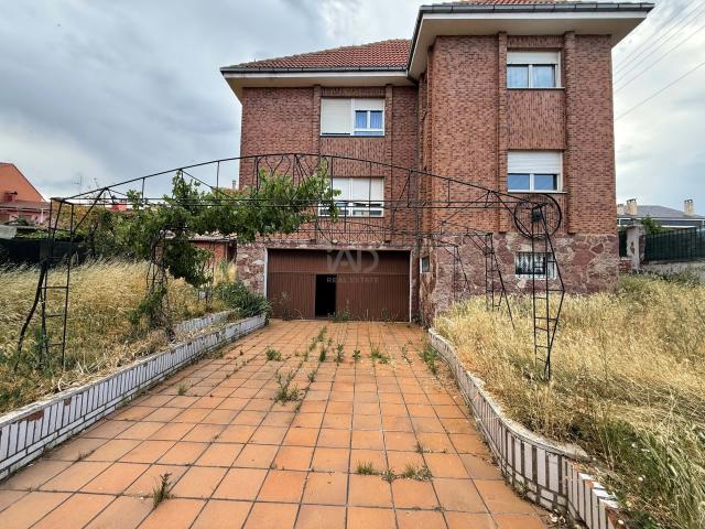 undefined 8 dormitorios 383 m2