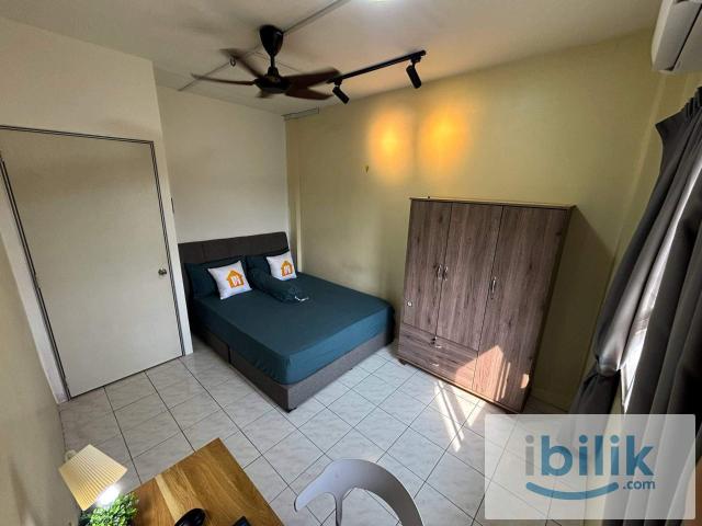Under 10 Minutes Drive to MRT Surian | Female Medium Room @ Gugusan Teratai, Kota Damansara