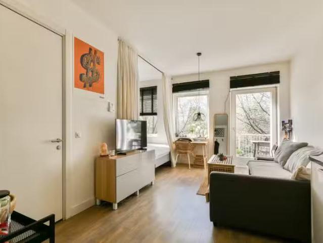 Under offer: Laan van Vlaanderen 141C4, 1066 MP Amsterdam