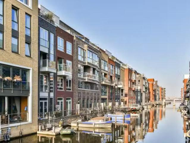 Under offer: Narva Eiland 94, 1014 ZJ Amsterdam