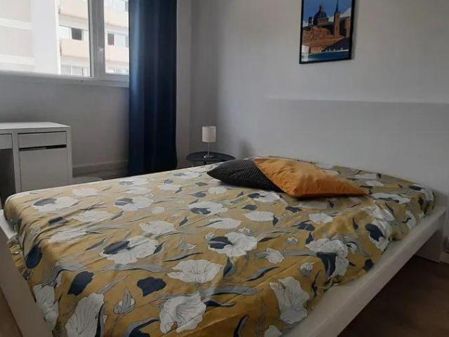 Une chambre dispo dans belle colocation 80m²