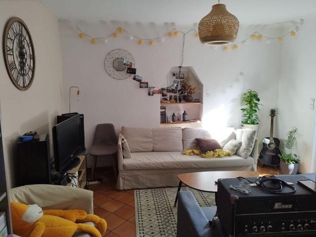 Une chambre dispo dans une belle coloc avec jardin