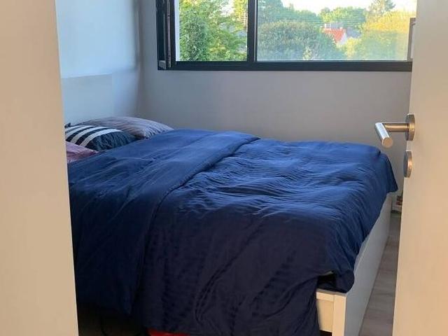 Une chambre Rond Point de Paris