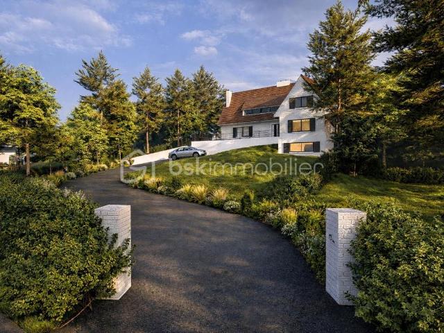 Une adresse d'exception face au Golf des Pins – Maison de style Hardelotoise à révéler