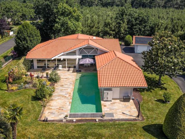 Une grande villa dans un cadre privilégié